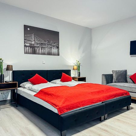 Hotel Im Hegen Oststeinbek ภายนอก รูปภาพ