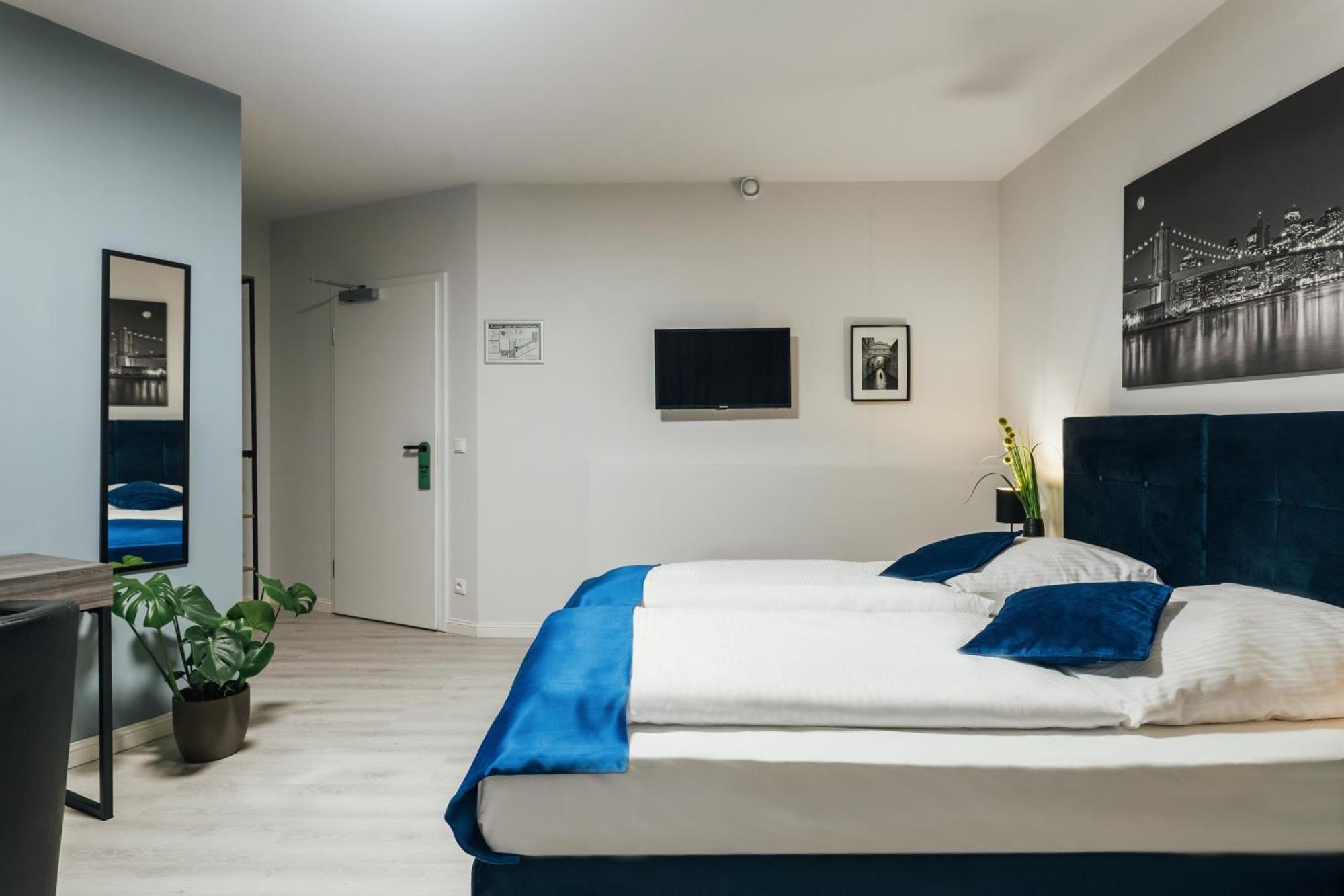 Hotel Im Hegen Oststeinbek ภายนอก รูปภาพ