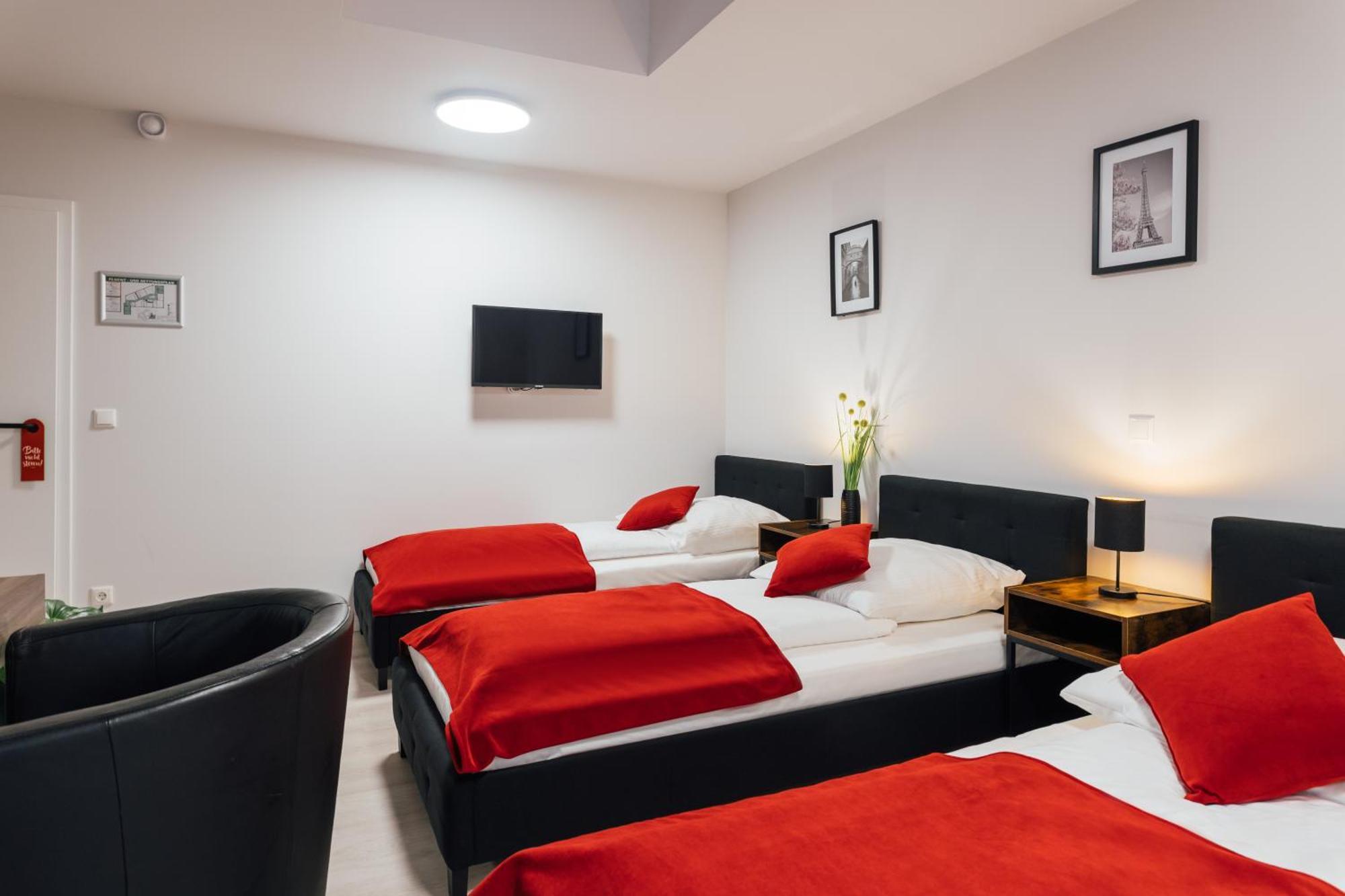 Hotel Im Hegen Oststeinbek ภายนอก รูปภาพ